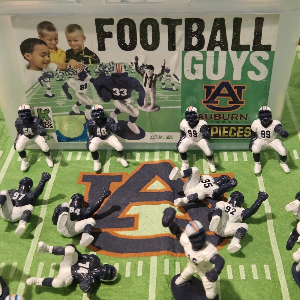 Auburn Tigers Football Guys Playset 26 Players Complete Set Kaskey Kids - Picture 2 of 16